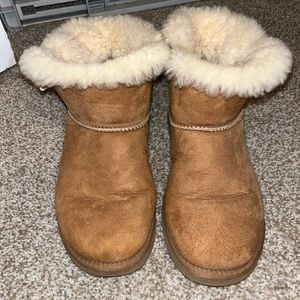 Chestnut Uggs